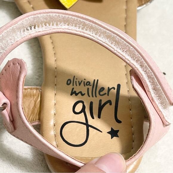 Olivia Miller Girl Kid's Yellow Sunflower Open Toe Flat Sandals size 10 - Picture 4 of 8